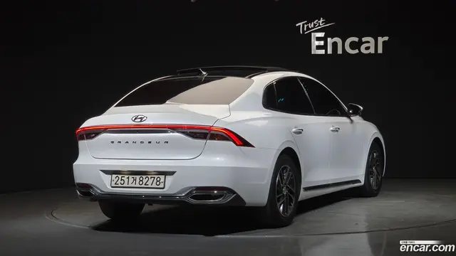 Main__Slider__Photo:Grandeur Hyundai 2020.11-1