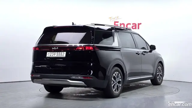 Main__Slider__Photo:Canival Kia 2022.3-1