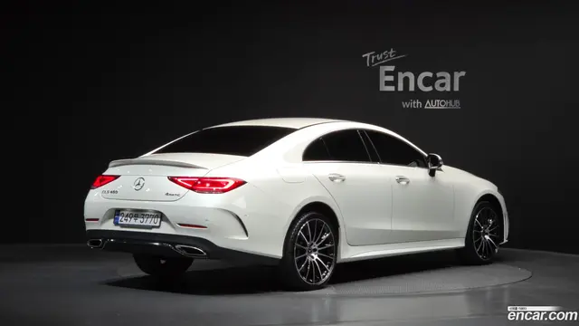 Main__Slider__Photo:CLS-Class Mercedes-Benz 2021.6-1