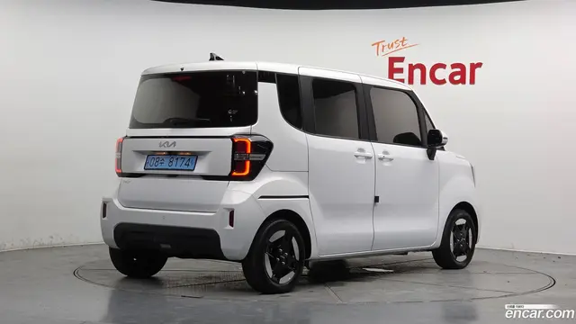 Main__Slider__Photo:RAY Kia 2024.4-1