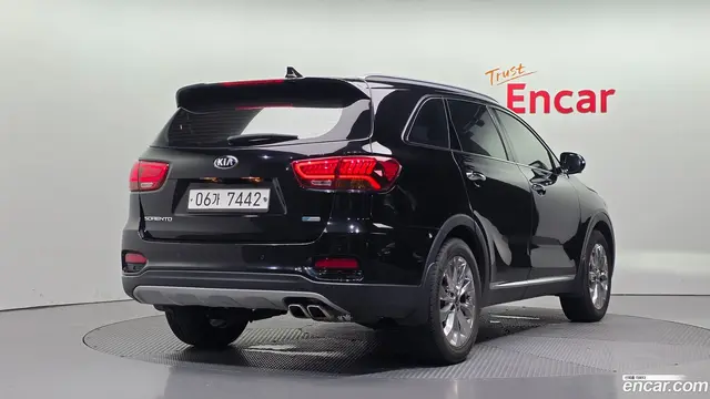 Main__Slider__Photo:Sorento Kia 2017.8-1