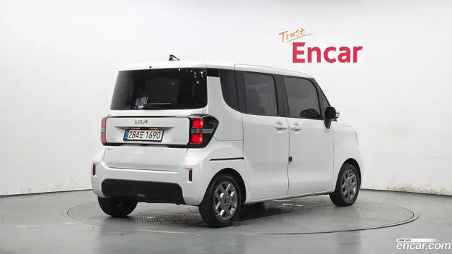 Main__Slider__Photo:RAY Kia 2025.2-1
