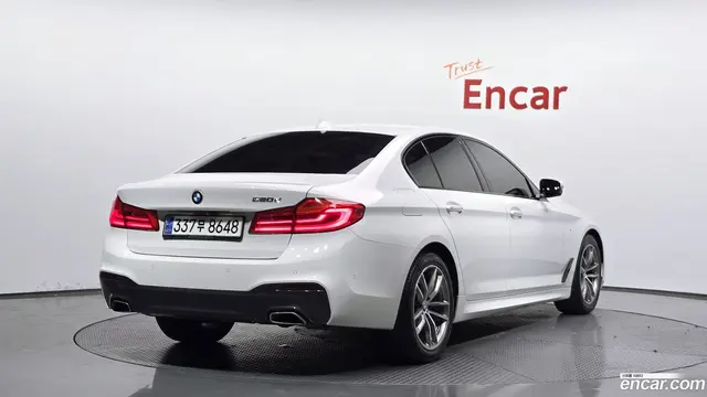 Main__Slider__Photo:5-Series BMW 2017.2-1
