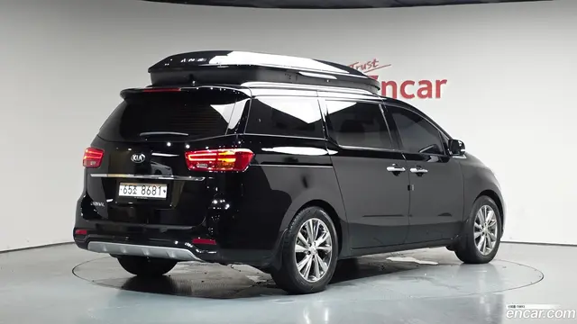Main__Slider__Photo:Canival Kia 2019.0-1