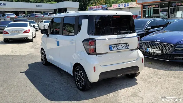 Main__Slider__Photo:RAY Kia 2023.4-1