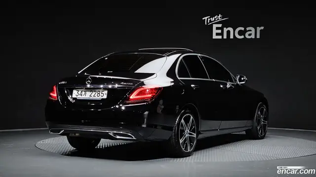 Main__Slider__Photo:C-Class Mercedes-Benz 2019.4-1