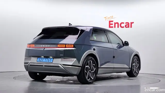 Main__Slider__Photo:Ioniq5 Hyundai 2022.10-1