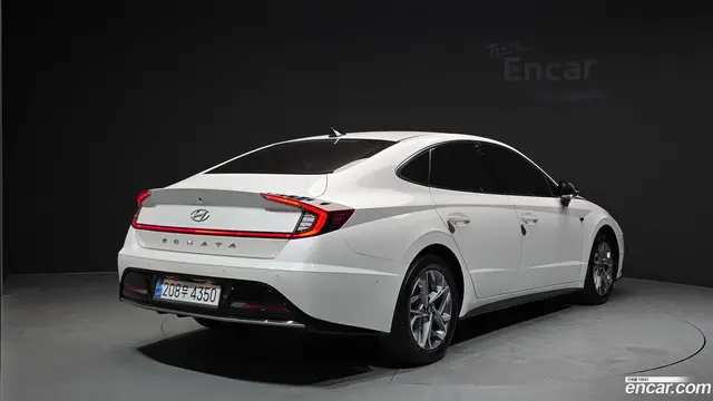 Main__Slider__Photo:Sonata Hyundai 2022.3-1