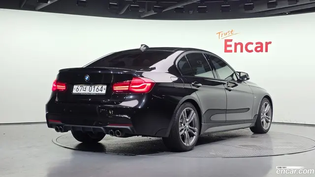 Main__Slider__Photo:3-Series BMW 2018.11-1