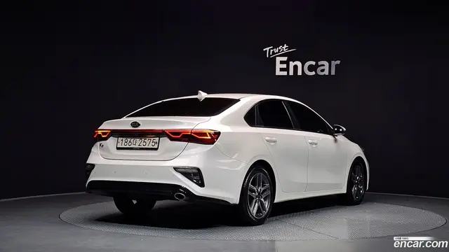 Main__Slider__Photo:K3 Kia 2018.2-1
