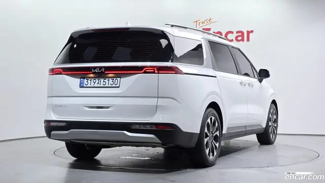 Main__Slider__Photo:Canival Kia 2022.5-1