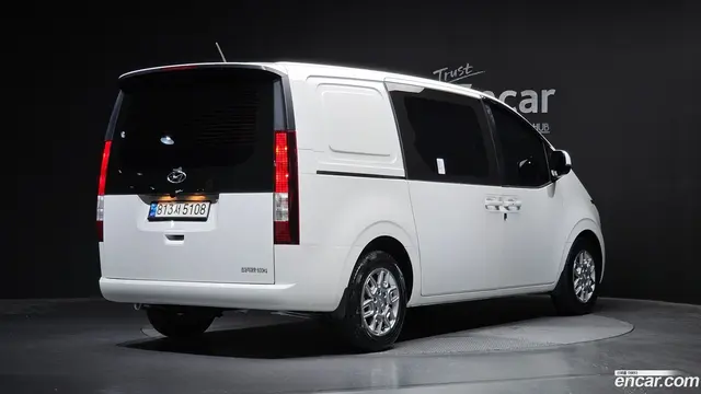 Main__Slider__Photo:Staria Hyundai 2022.0-1