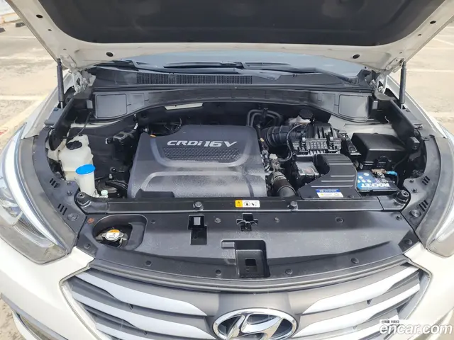 Main__Slider__Photo:Santafe Hyundai 2016.2-1