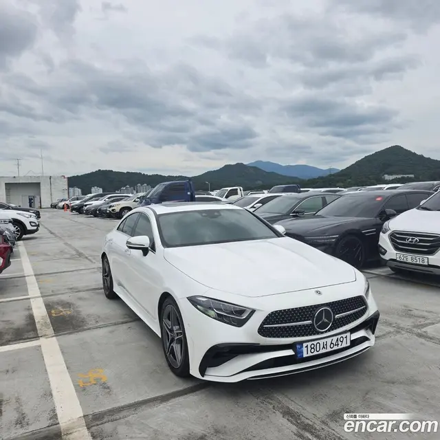 Main__Slider__Photo:CLS-Class Mercedes-Benz 2022.2-1