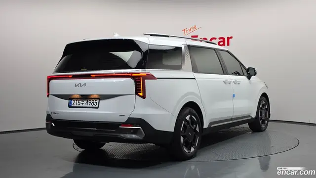 Main__Slider__Photo:Canival Kia 2024.0-1