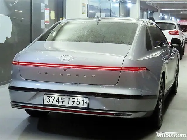 Main__Slider__Photo:Grandeur Hyundai 2023.11-1