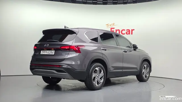 Main__Slider__Photo:Santafe Hyundai 2022.4-1