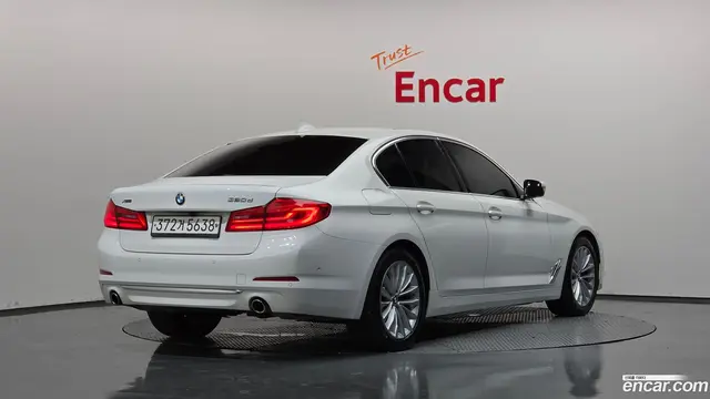 Main__Slider__Photo:5-Series BMW 2019.9-1