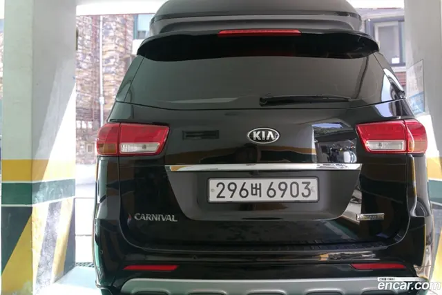 Main__Slider__Photo:Canival Kia 2016.10-1