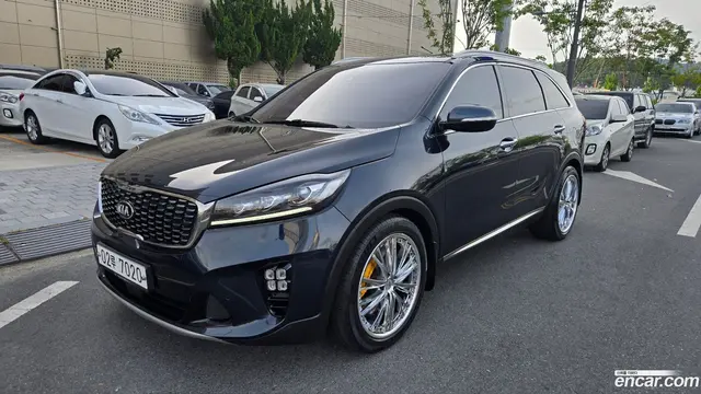 Main__Slider__Photo:Sorento Kia 2017.7-1