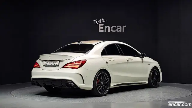 Main__Slider__Photo:CLA-Class Mercedes-Benz 2017.10-1