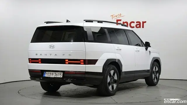 Main__Slider__Photo:Santafe Hyundai 2024.0-1