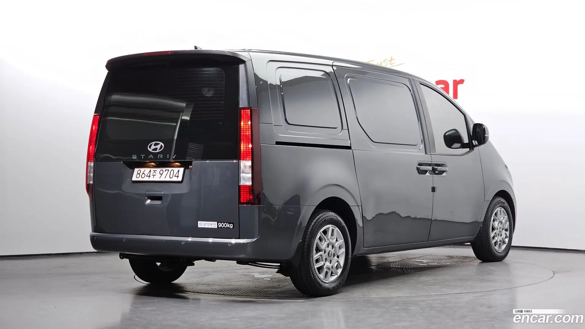 Main__Slider__Photo:Staria Hyundai 2026.2-1