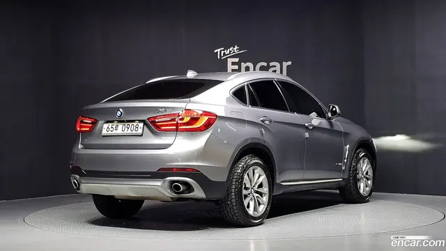 Main__Slider__Photo:X6 BMW 2015.8-1