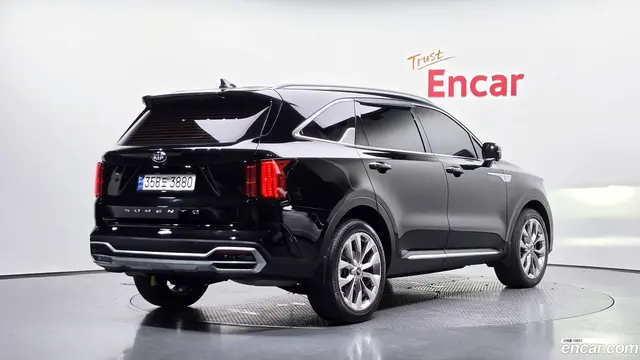 Main__Slider__Photo:Sorento Kia 2020.6-1