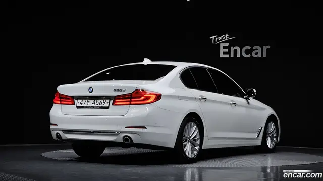 Main__Slider__Photo:5-Series BMW 2018.5-1
