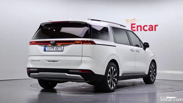 Main__Slider__Photo:Canival Kia 2021.6-1