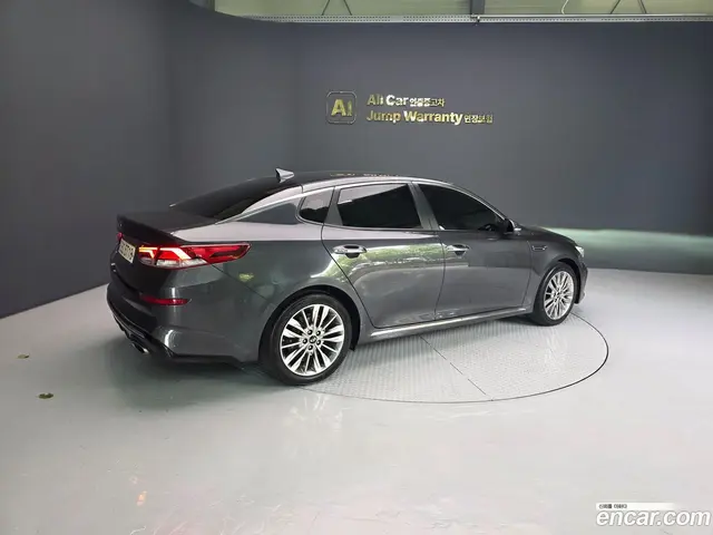 Main__Slider__Photo:K5 Kia 2019.7-1