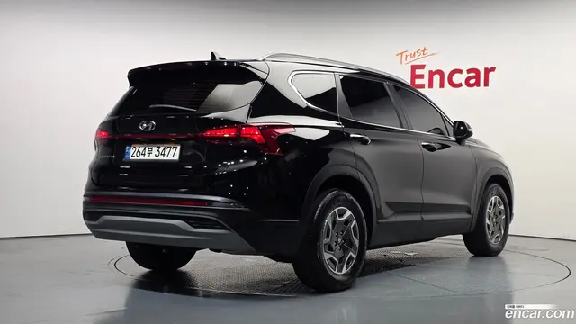 Main__Slider__Photo:Santafe Hyundai 2022.1-1