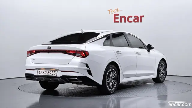 Main__Slider__Photo:K5 Kia 2020.3-1