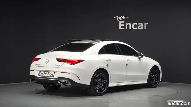 Main__Slider__Photo:CLA-Class Mercedes-Benz 2022.10-1