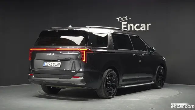 Main__Slider__Photo:Canival Kia 2024.5-1