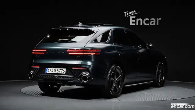 Main__Slider__Photo:GV70 Genesis 2021.2-1