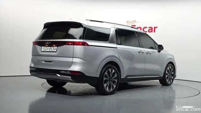 Main__Slider__Photo:Canival Kia 2022.1-1