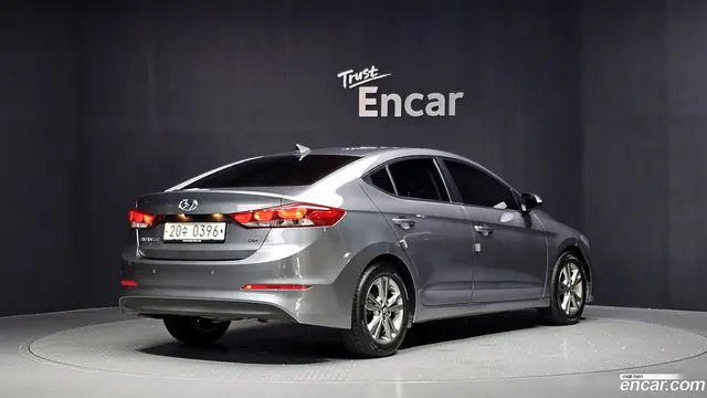 Main__Slider__Photo:AVANTE Hyundai 2015.9-1