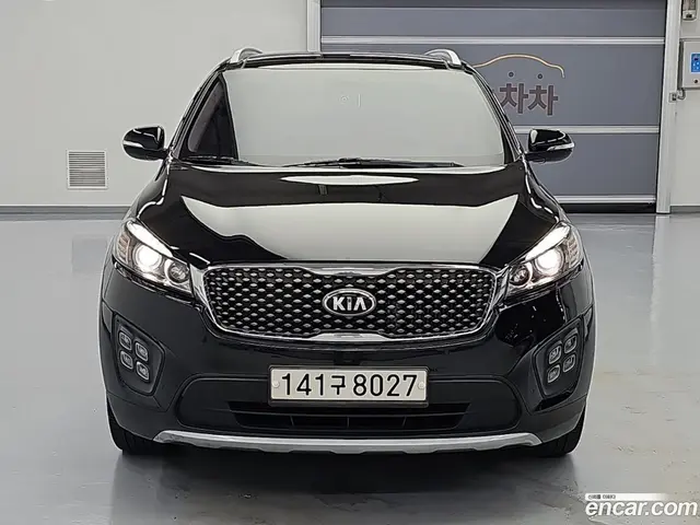 Main__Slider__Photo:Sorento Kia 2016.7-1