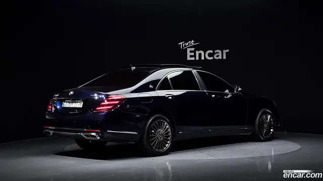 Main__Slider__Photo:S-Class Mercedes-Benz 2018.6-1