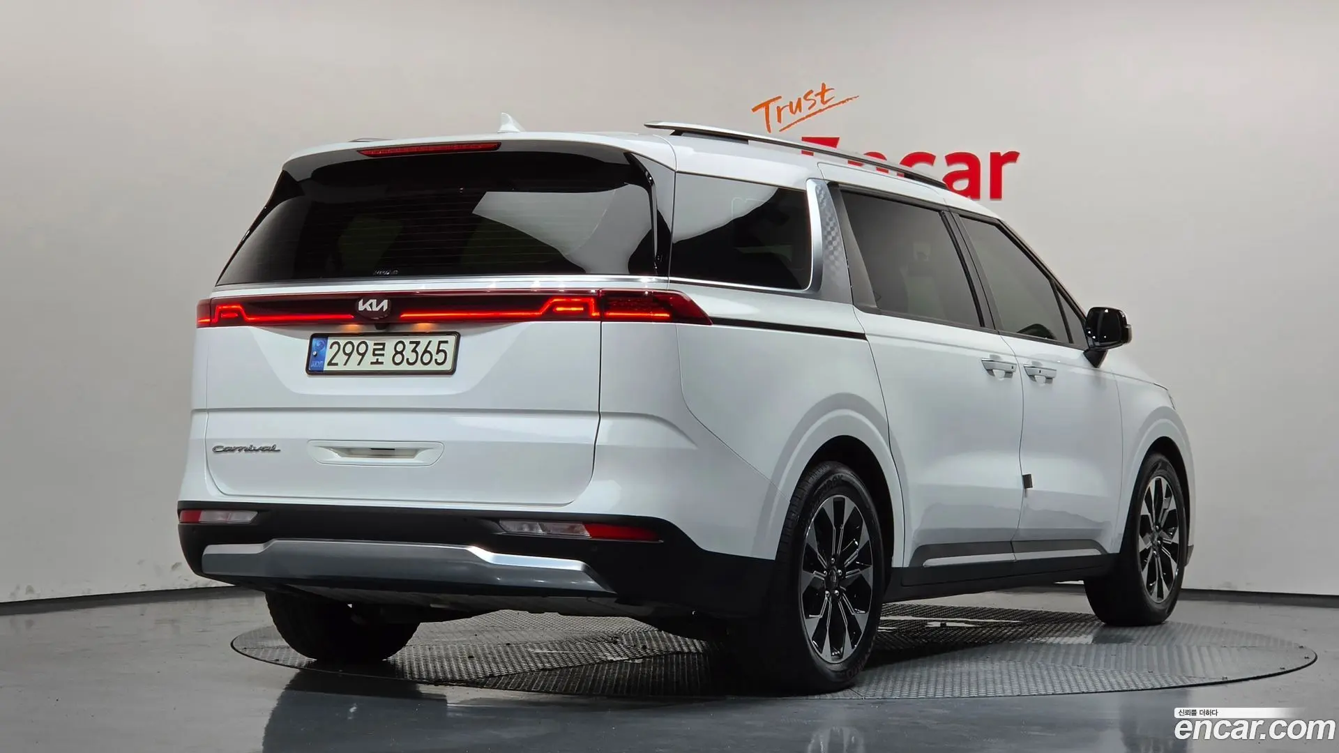 Main__Slider__Photo:Canival Kia 2020.10-1