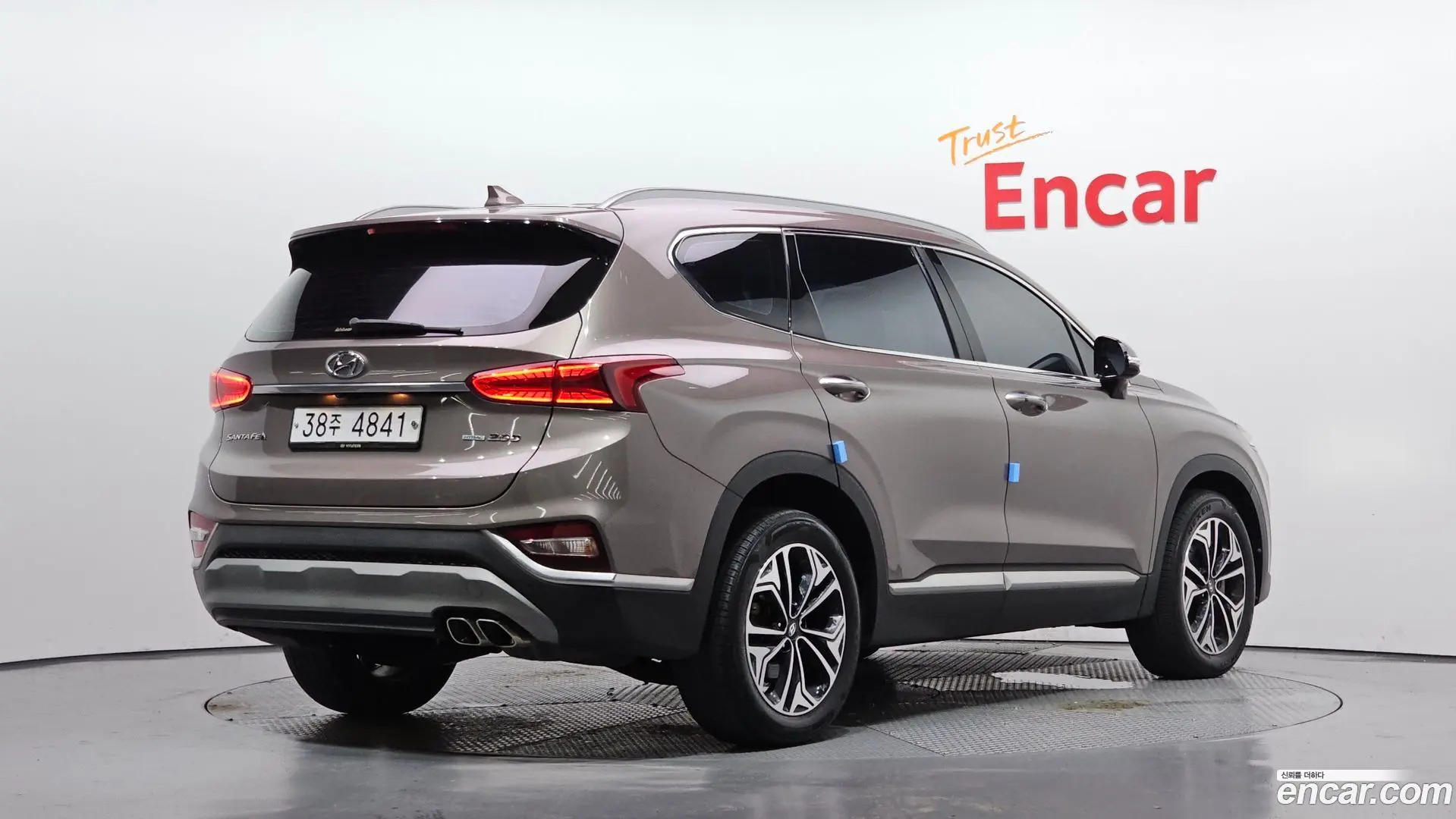 Main__Slider__Photo:Santafe Hyundai 2018.7-1