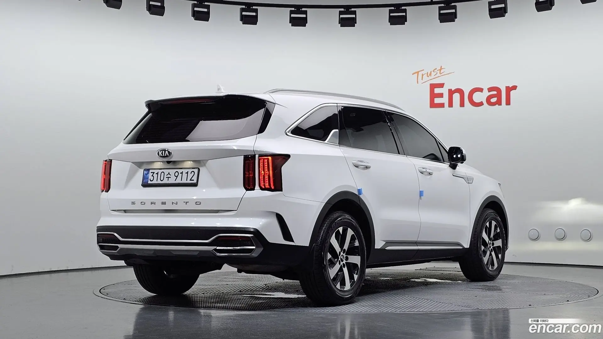 Main__Slider__Photo:Sorento Kia 2021.5-1