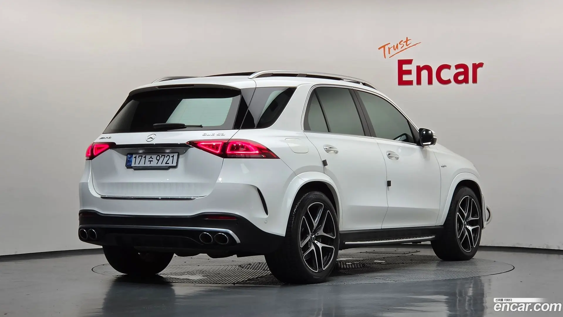 Main__Slider__Photo:GLE-Class Mercedes-Benz 2021.5-1
