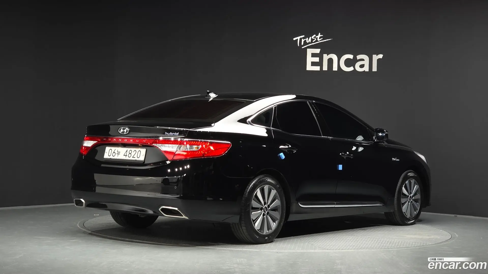 Main__Slider__Photo:Grandeur Hyundai 2016.0-1