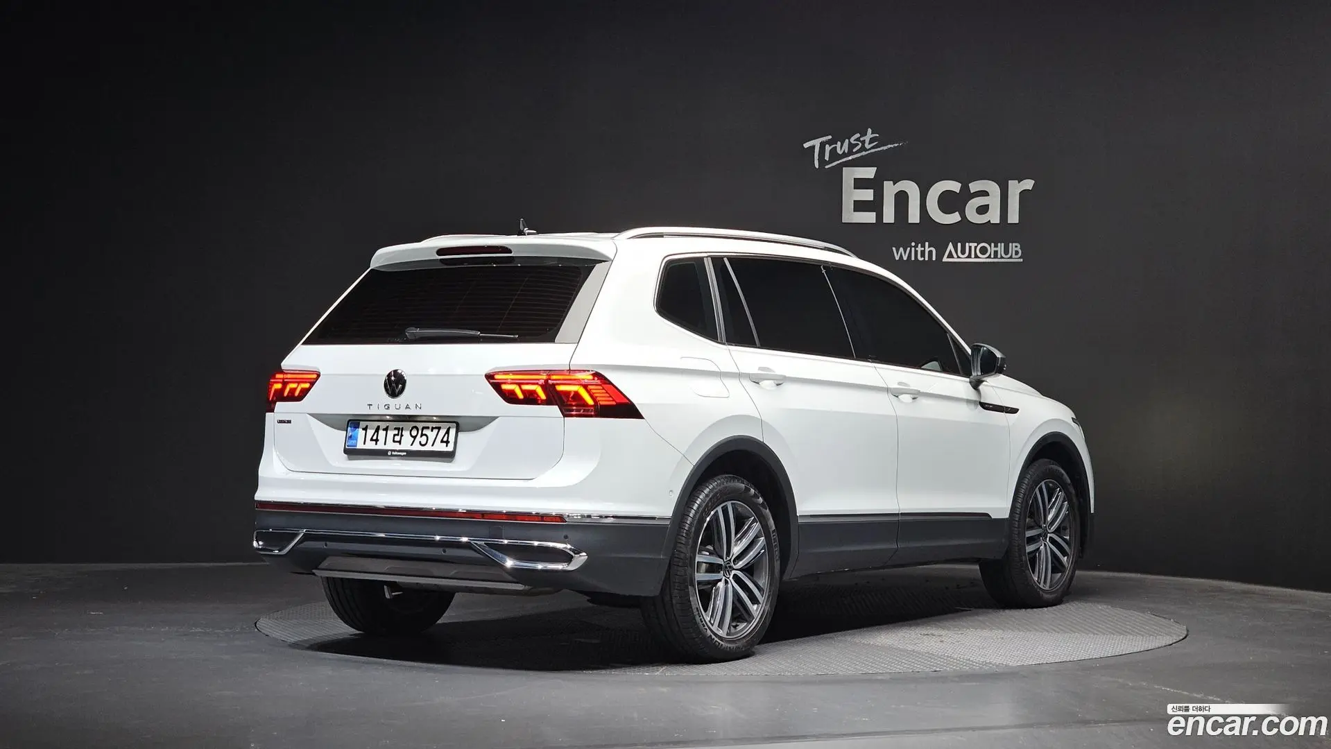 Main__Slider__Photo:Tiguan Volkswagen 2024.6-1