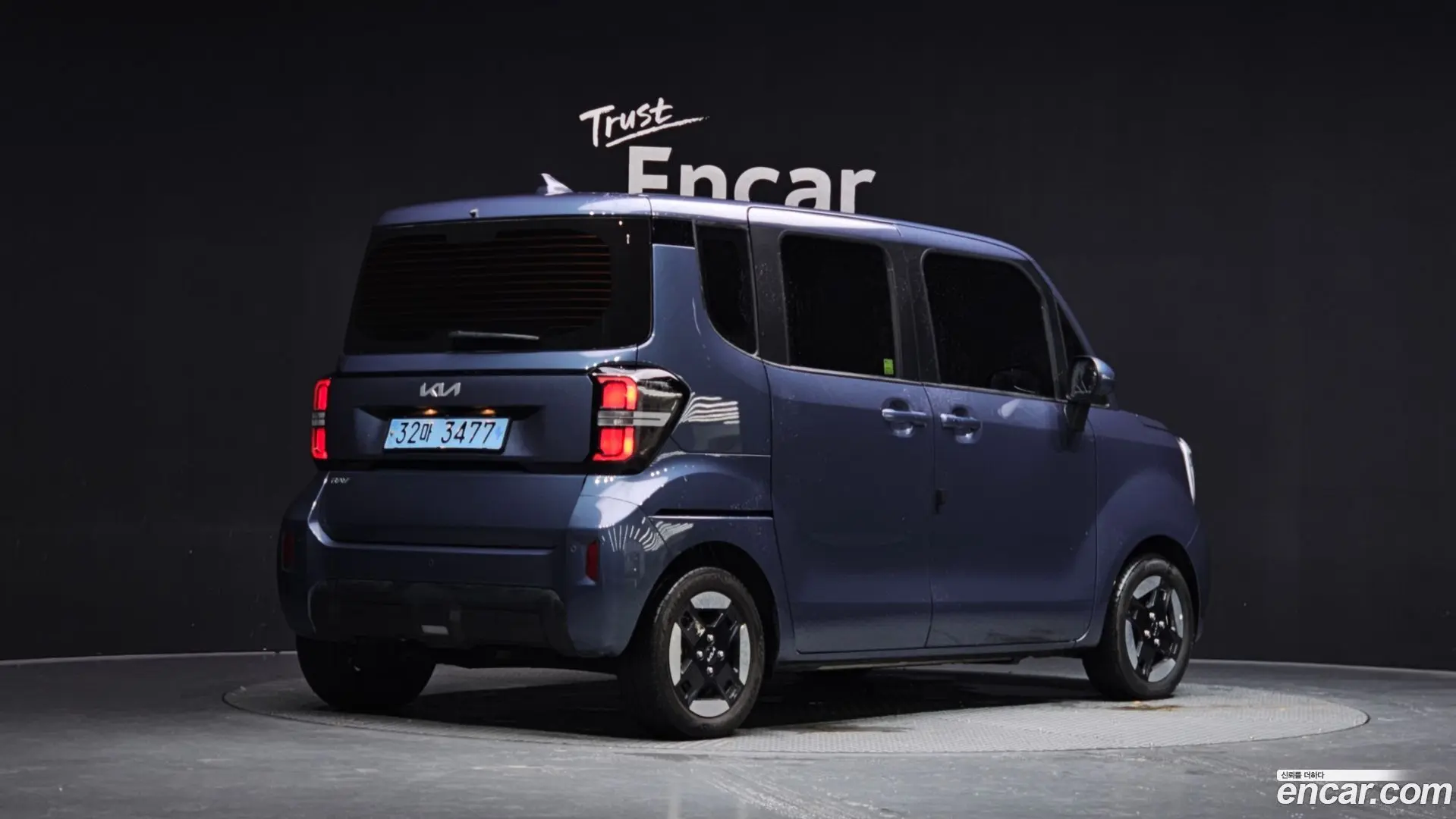 Main__Slider__Photo:RAY Kia 2023.11-1