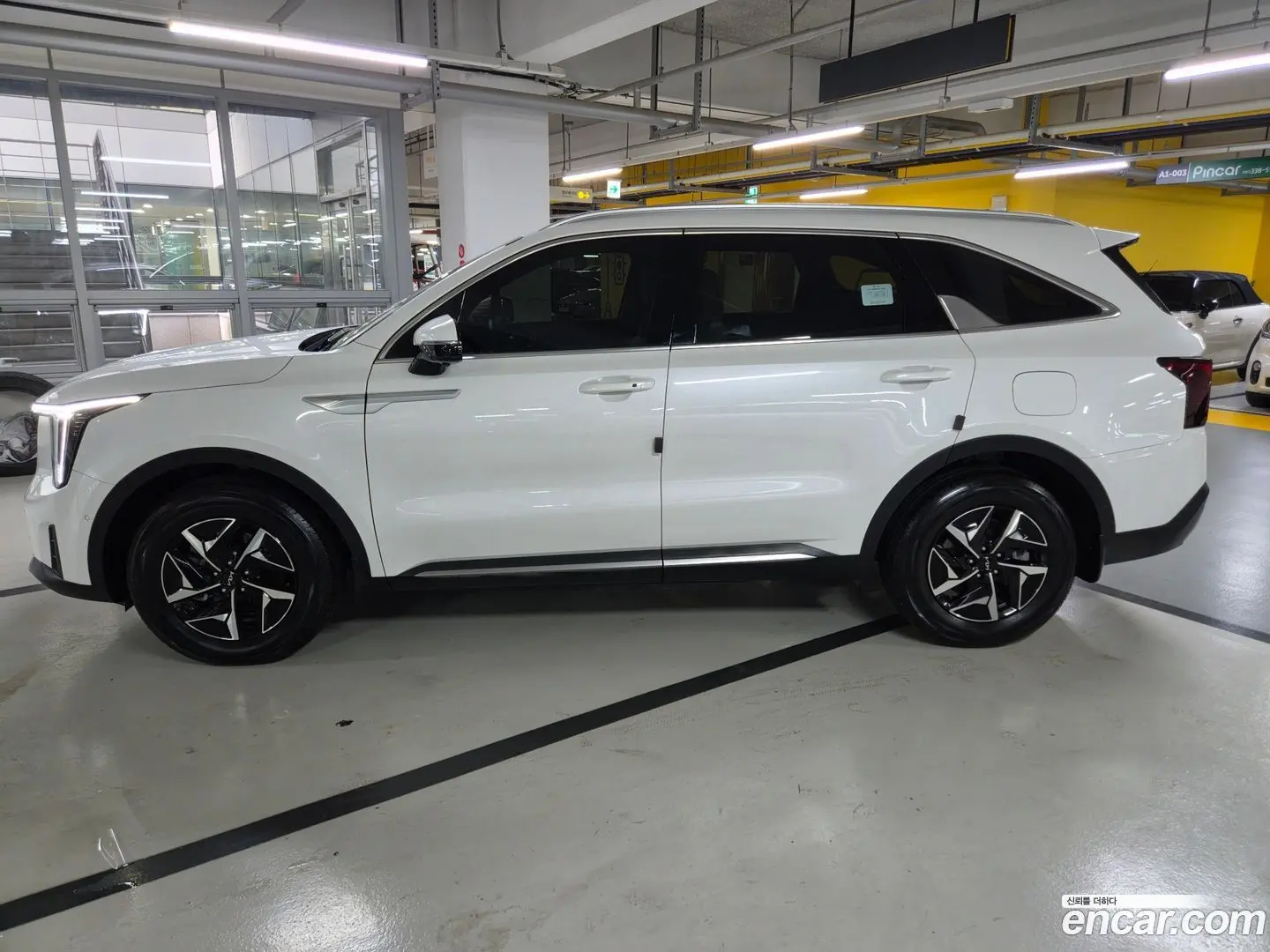 Main__Slider__Photo:Sorento Kia 2023.9-1