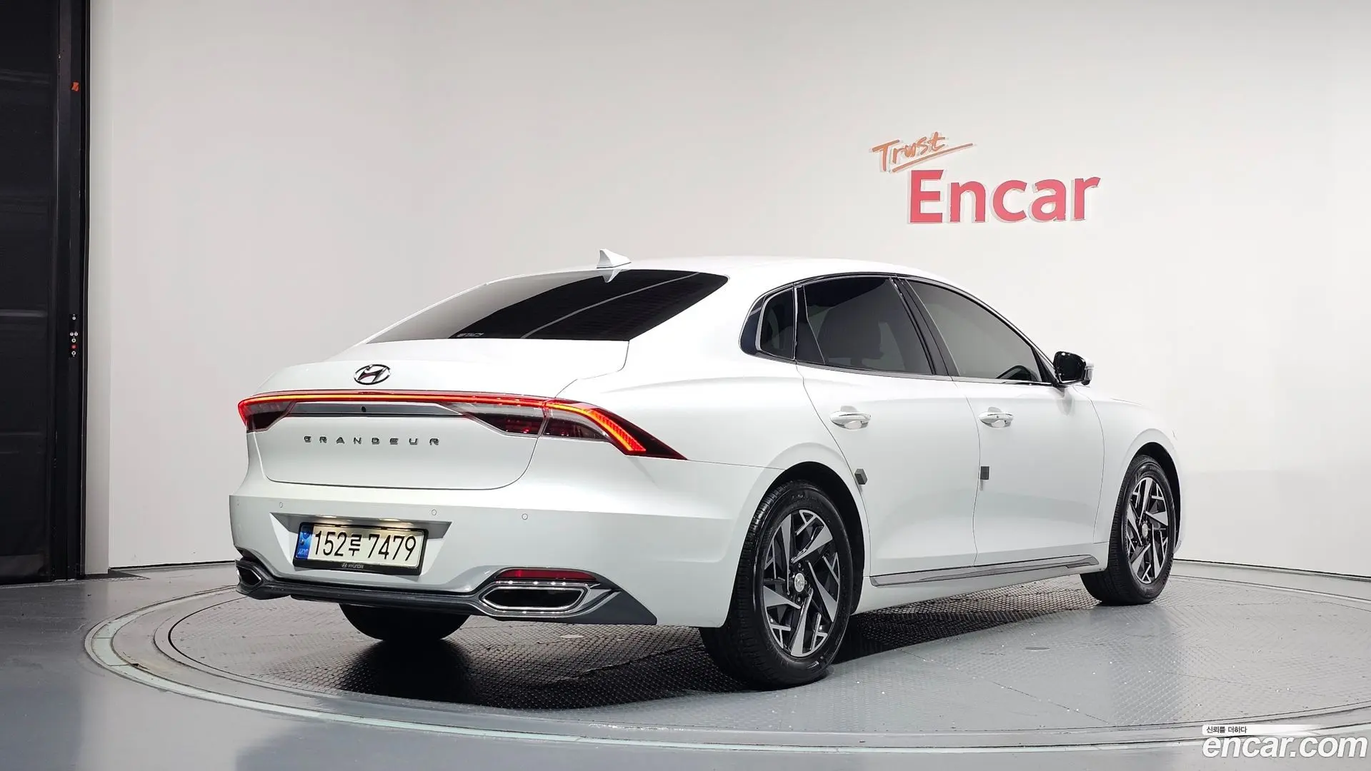 Main__Slider__Photo:Grandeur Hyundai 2021.7-1